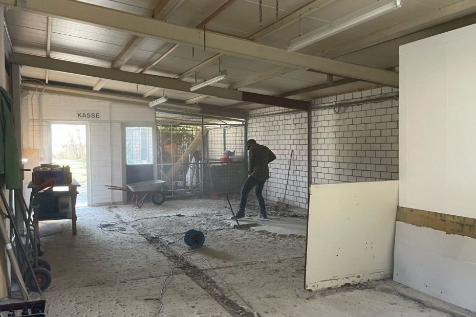 Bodenbelag muss weichen